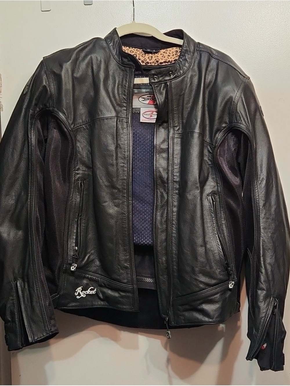 Woman’s Joe Rocket Black Leather Motorcycle Jacket w/ Pads